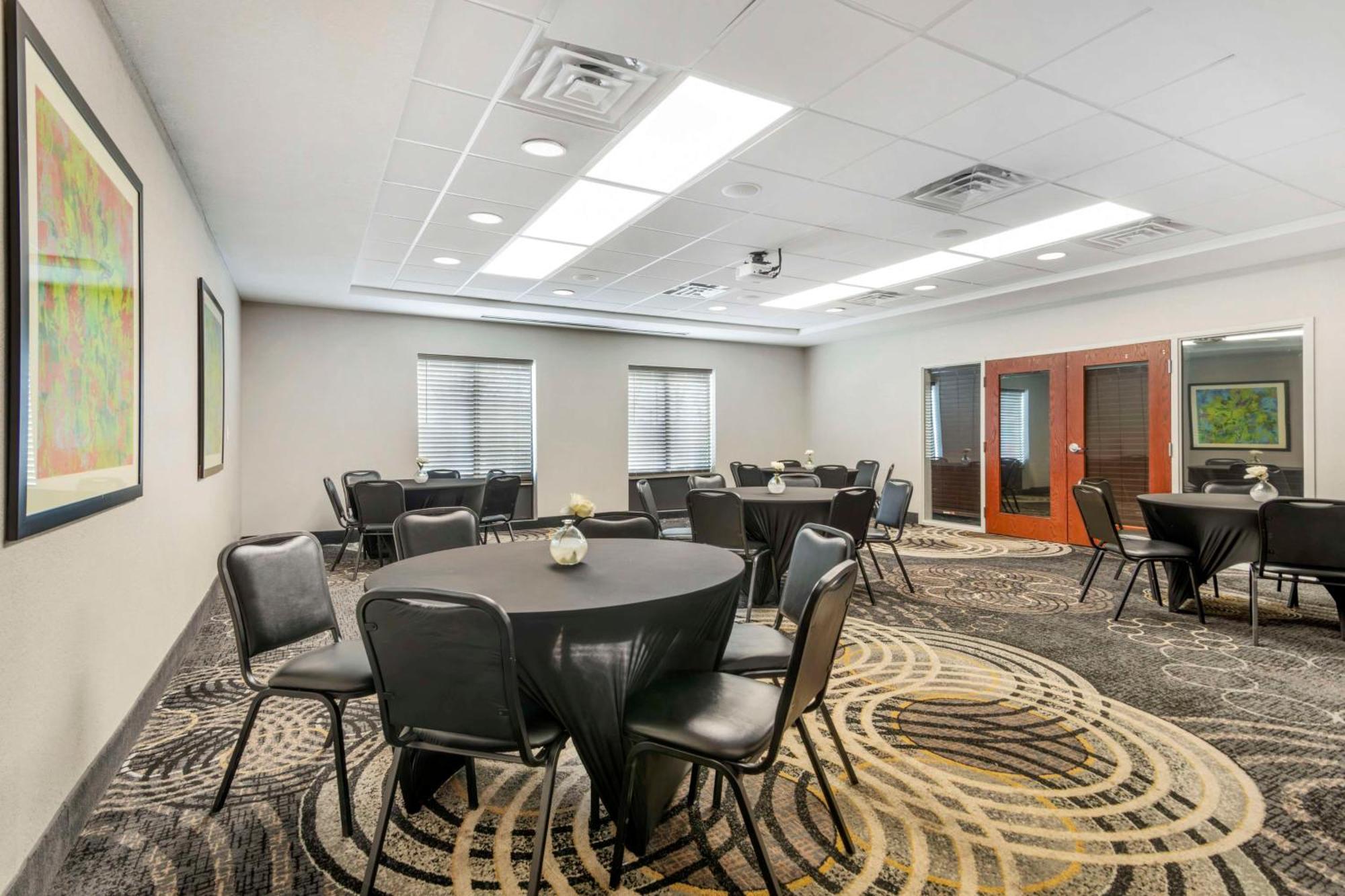 Western Atlanta Southwest Hotel 3*