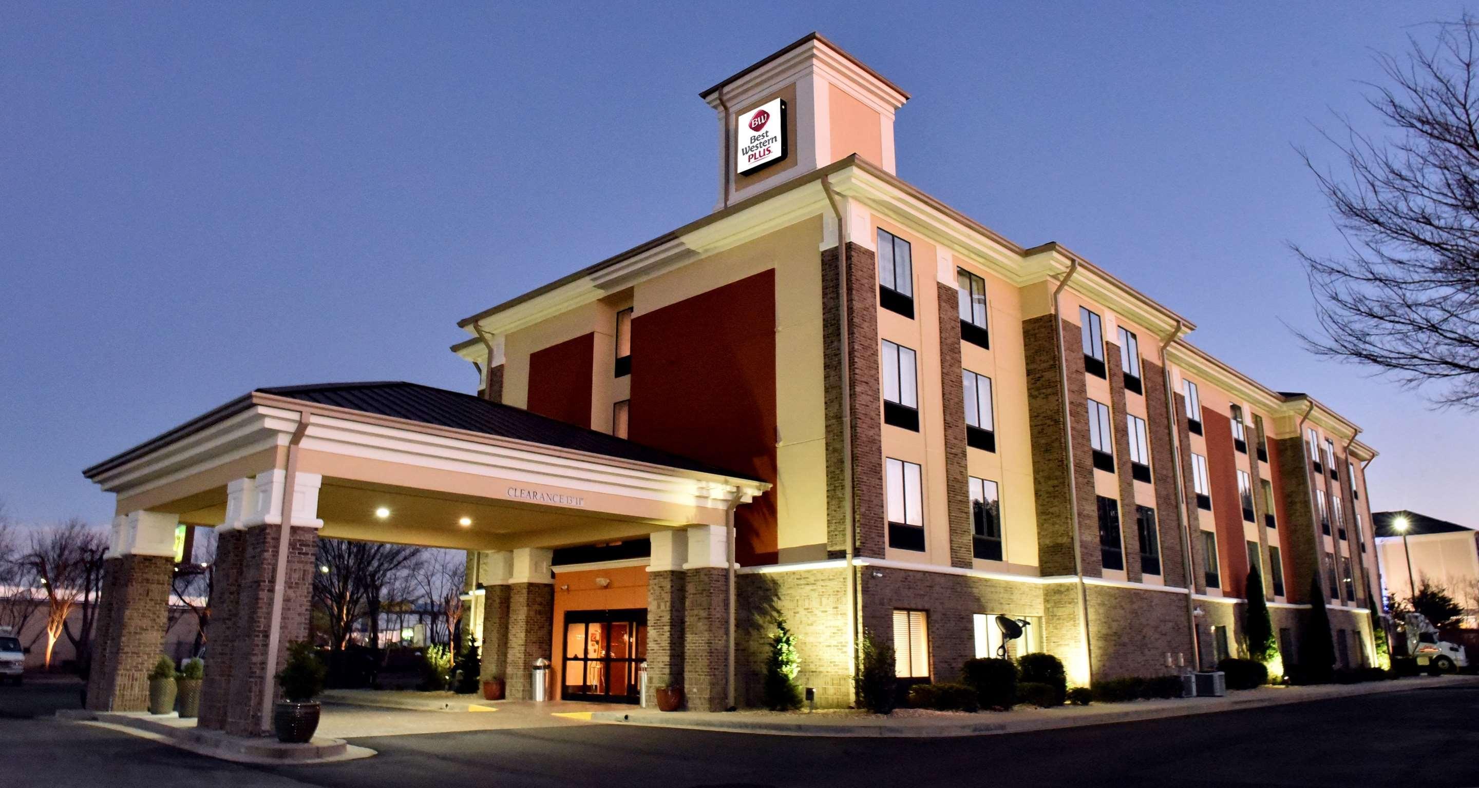 Hotel Western Atlanta Southwest 3*