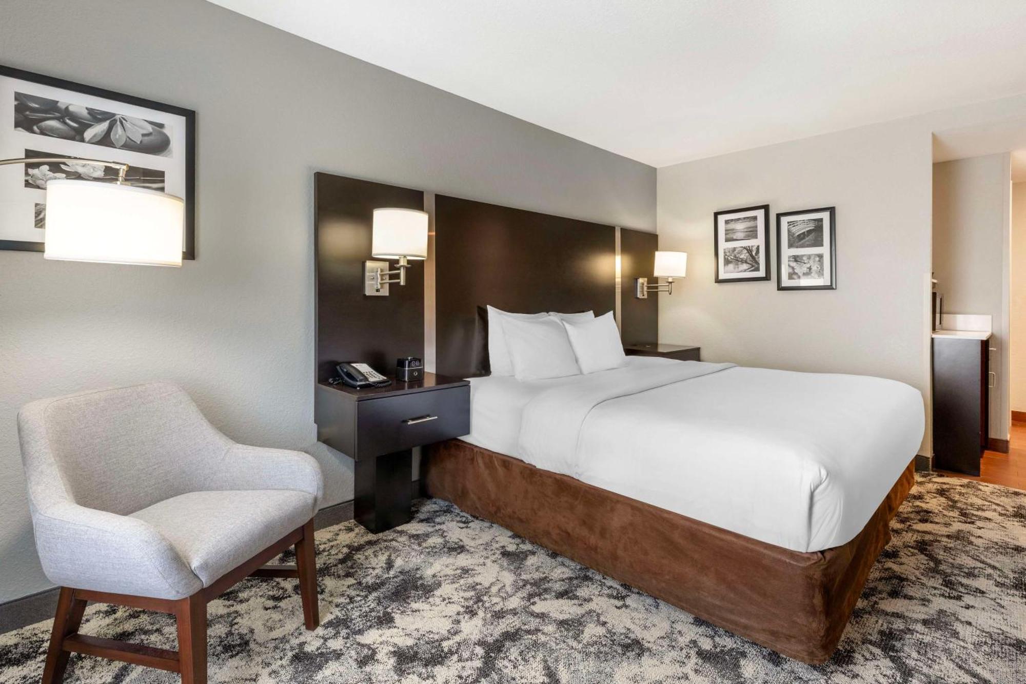 Western Atlanta Southwest Hotel 3*